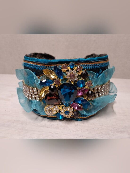Juliette's Couture Other - Embellished Rhinestone Dog Statement Collar